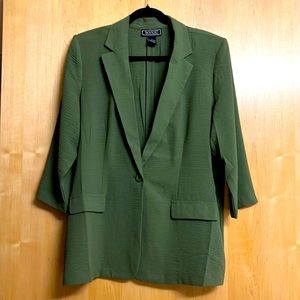 Beautiful green blazer, great to wear on the Spring and Summer!